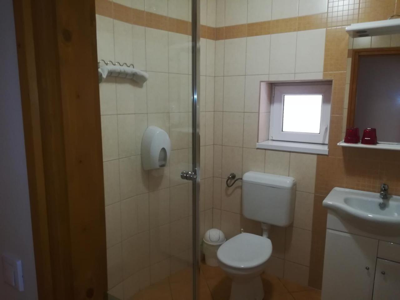 Áldos Panzió Farád Exterior foto