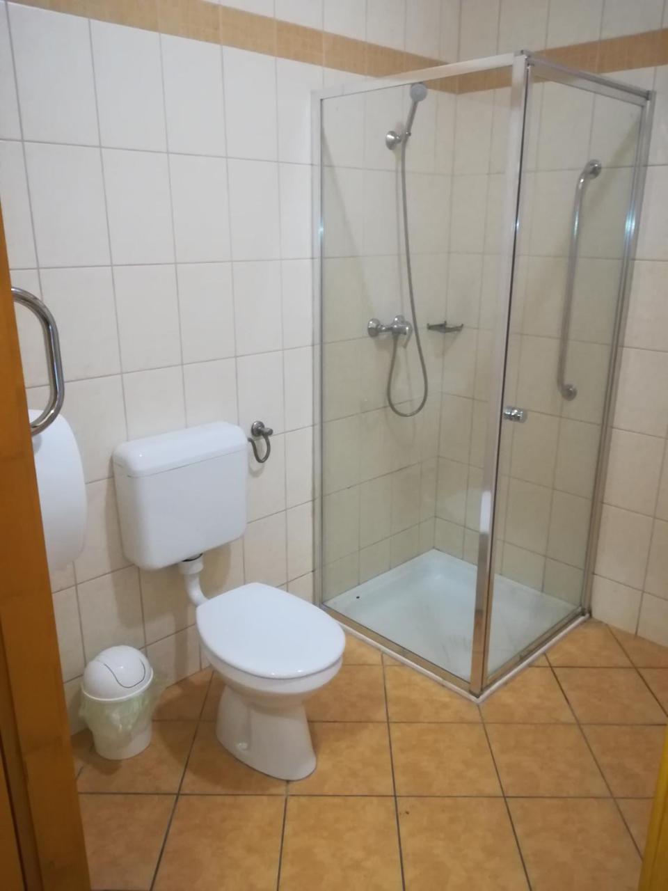 Áldos Panzió Farád Exterior foto
